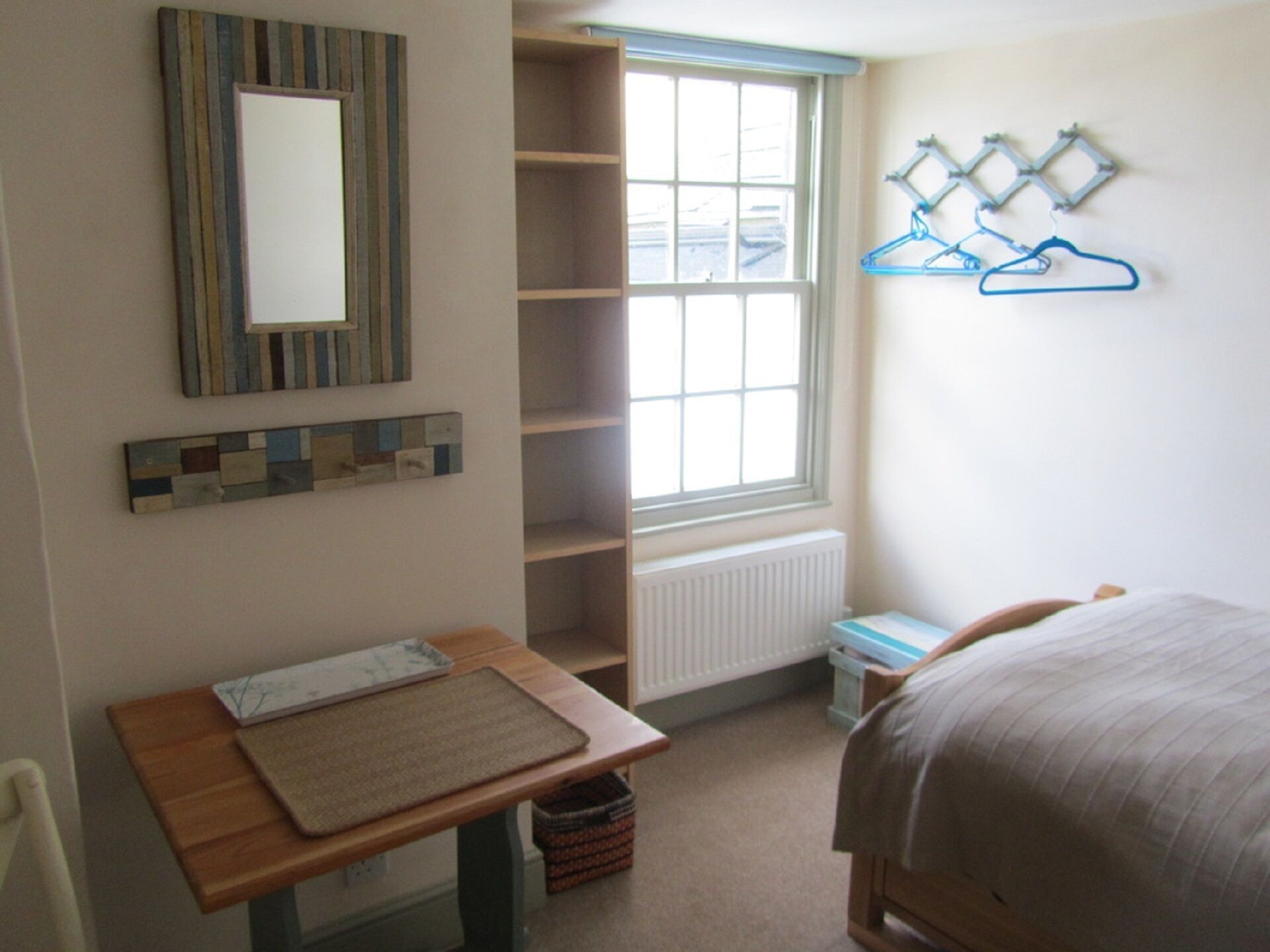 3 chambres, fer et planche à repasser, Wi-Fi, draps fournis