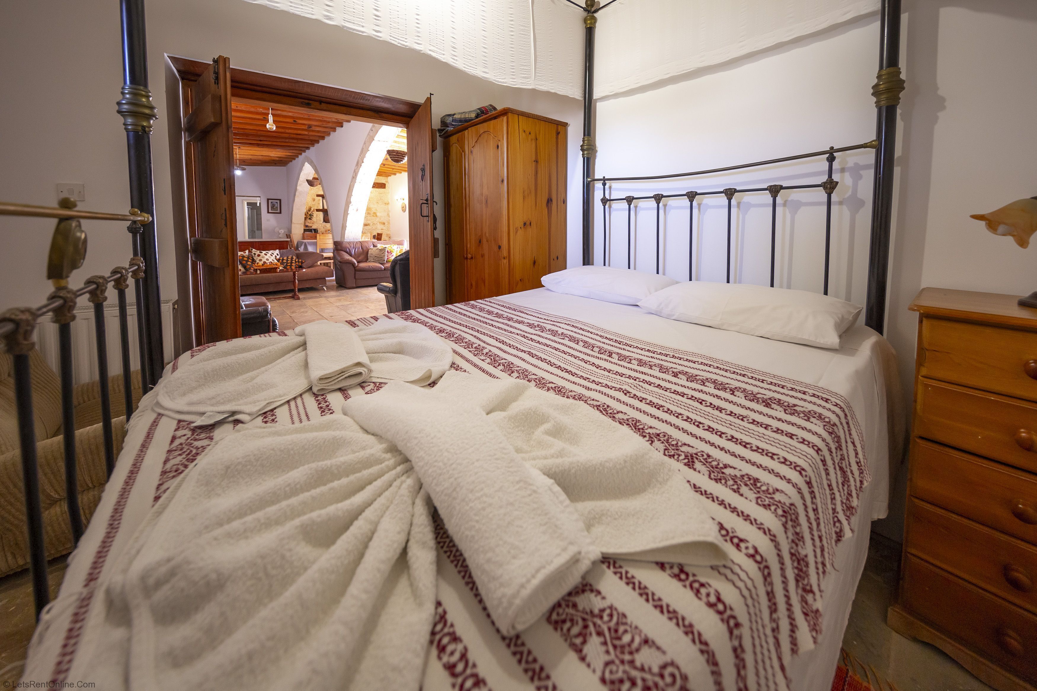 4 soveværelser, strygejern/strygebræt, internetforbindelse, sengetøj