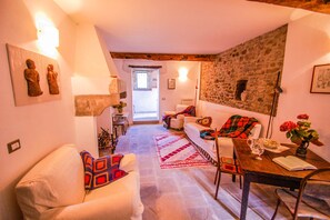 TV, fireplace, stereo - Manor with private pool and fenced garden 8 kms from Castelnuovo di Garfagnana (Sillicano)