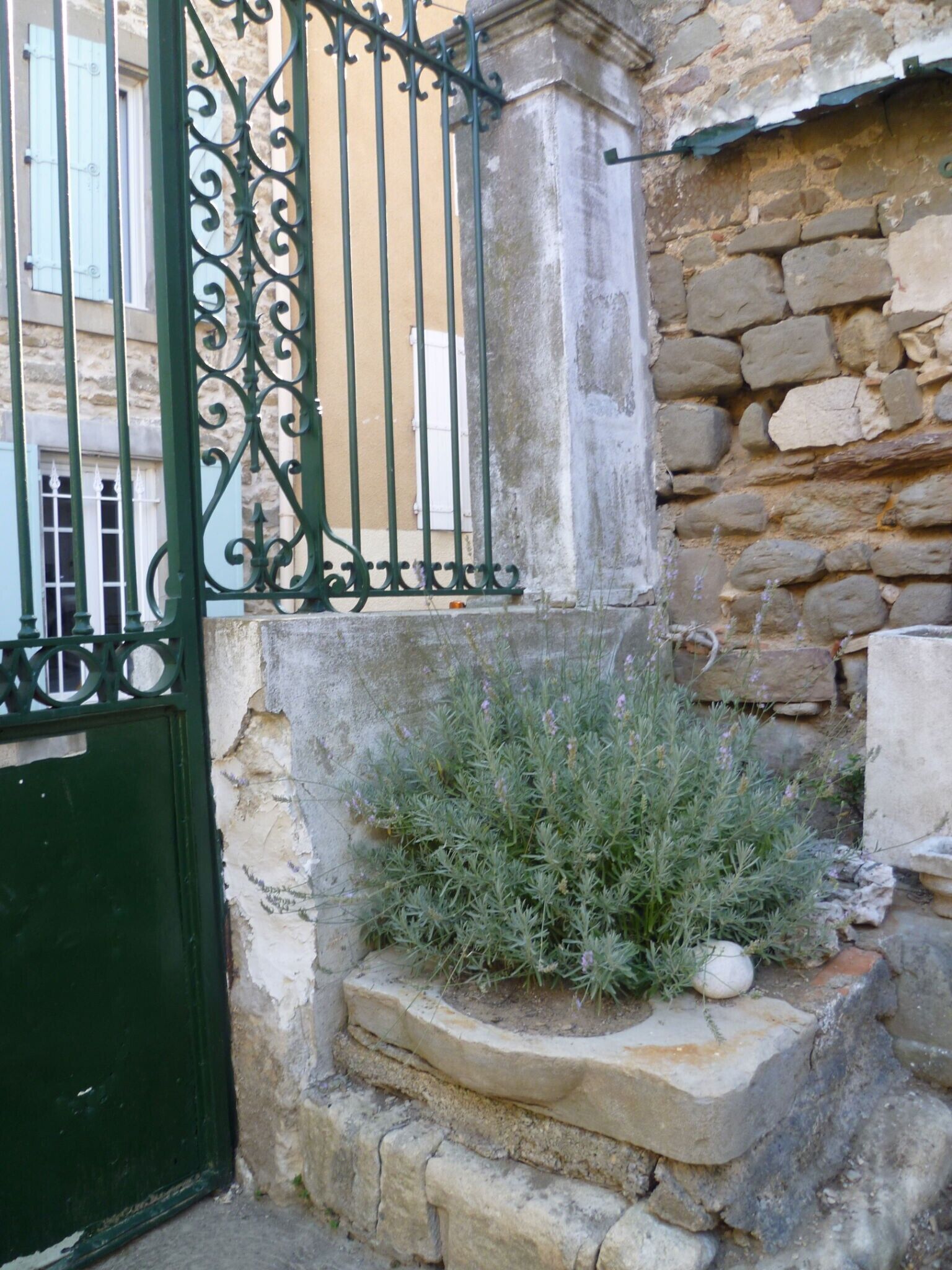 Charming village house in the heart of the Minervois wine region