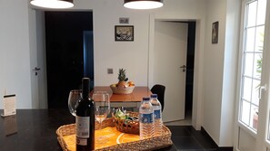 Dining - Small and lovelly villa, in the center of Peniche, in a quiet zone, for 5 persons (Peniche)