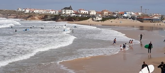Small and lovelly villa, in the center of Peniche, in a quiet zone, for 5 persons