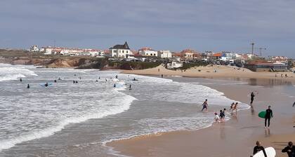 Petite villa et lovelly, dans le centre de Peniche, dans une zone calme, pour 5 personnes