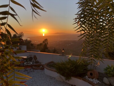 Spectacular private villa with large pool, stunning sea and mountain views. wifi