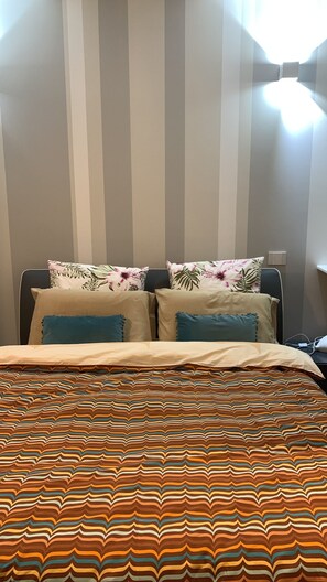 1 makuuhuone, äänieristys, silitysrauta/-lauta, vauvan matkasänky