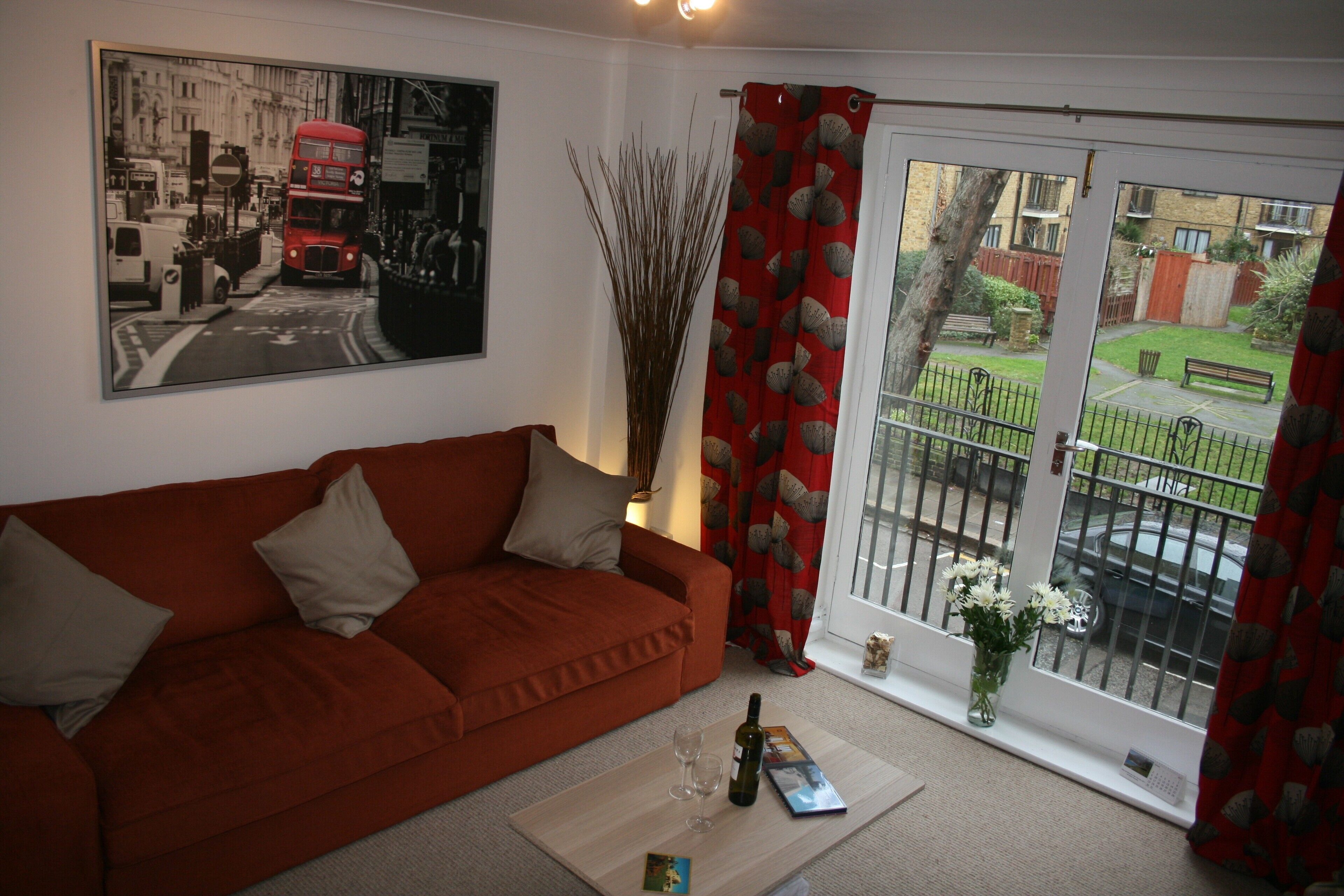Highbury - great secure location, easy access to City and West End.