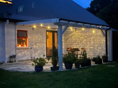 #Charming Killarney Cottage