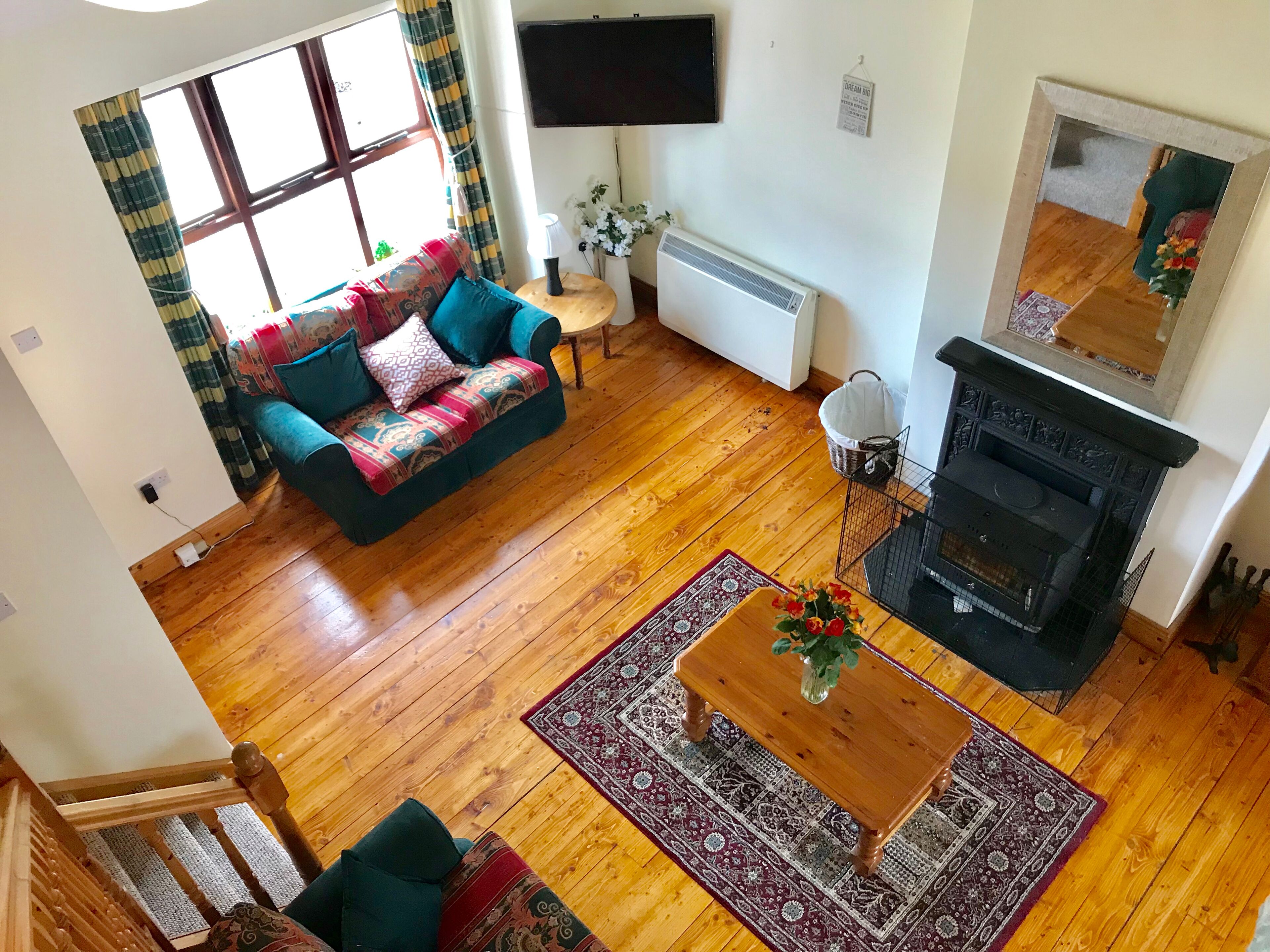 #Charming Killarney Cottage