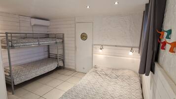 3 habitaciones, tabla de planchar con plancha y wifi gratis