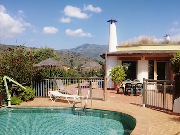Colina Tropical: au calme, spacieux, magnifiques vues, piscine privée.