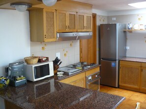 Fridge, microwave, oven, stovetop - Villa Rita (Villasimius)