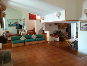 TV, fireplace, DVD player, books - Villa Rita (Villasimius)
