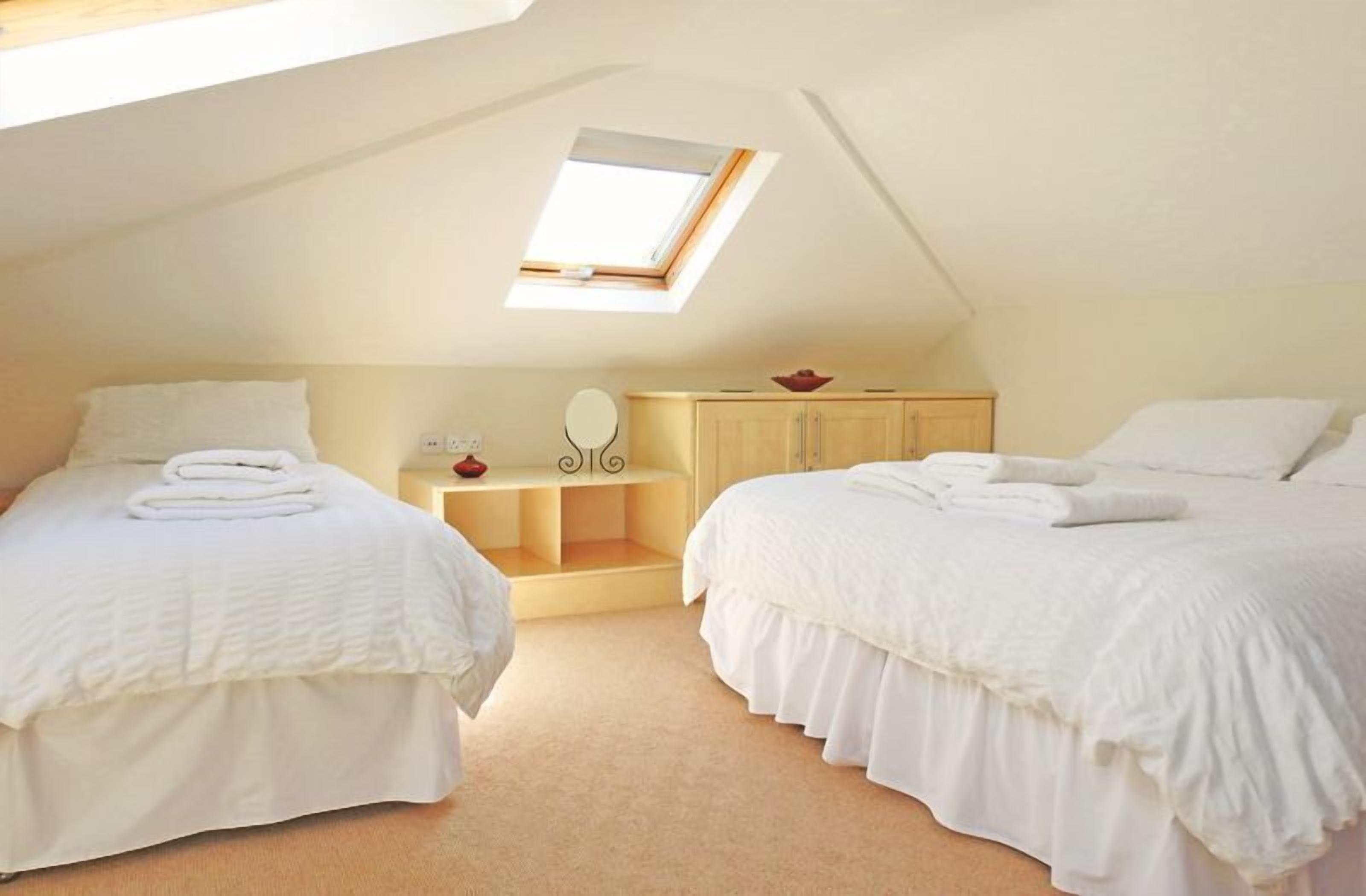 7 Schlafzimmer, Bügeleisen/Bügelbrett, Reisekinderbett, kostenloses WLAN