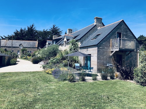 Cozy cottage 700m from the beach