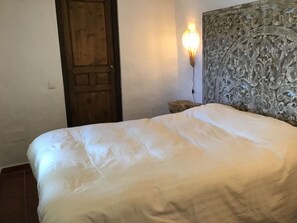 3 Schlafzimmer, BĂŒgeleisen/BĂŒgelbrett, kostenloses WLAN, BettwĂ€sche