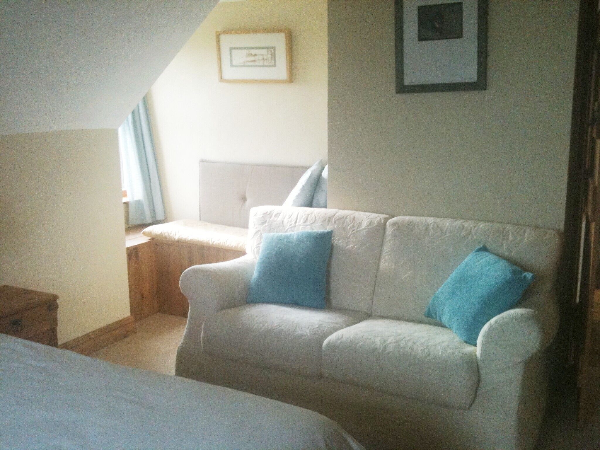 A romantic hideaway for two in a stunning seaside location near Caherdaniel