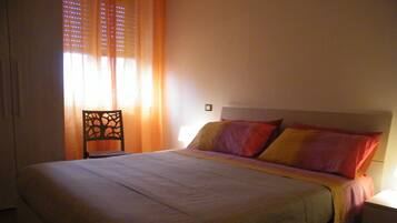 2 Schlafzimmer, Bügeleisen/Bügelbrett, Reisekinderbett, kostenloses WLAN