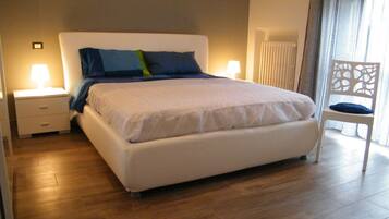 2 Schlafzimmer, Bügeleisen/Bügelbrett, Reisekinderbett, kostenloses WLAN