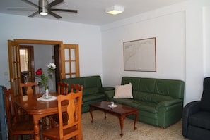 TV - Playa Delicias, located next to the yacht club at 0. 8km from the center of Águilas. WIFI (Águilas)