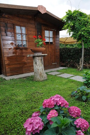 Exterior detail - Luxury Villa with Private Pool, Panoramic Views, Solarium Terrace, BBQ, Parking (Pisa)