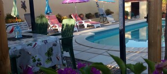  Charming half-villa W pool, near Montpellier, Pezenas & coast.