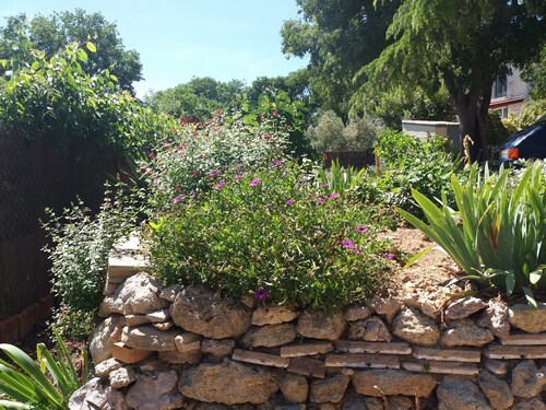 Nouveau ! Charmante demi-villa avec piscine près Montpellier, Pézenas et côte