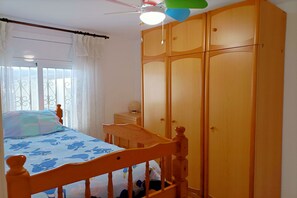3 bedrooms, iron/ironing board, travel cot, WiFi