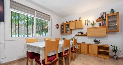 Traditional villa with private pool on the Dorada coast