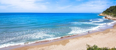 Traditional villa with private pool on the Dorada coast