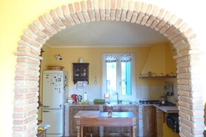 Fridge, microwave, oven, stovetop - 4 Bedroom Villa with Private Fenced Pool in Garfagnana, Tuscany. (Lucca)