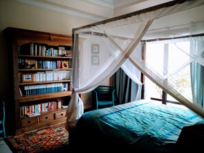 4 bedrooms, in-room safe, iron/ironing board, free WiFi