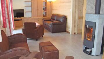 Télévision, lecteur de DVD, livres