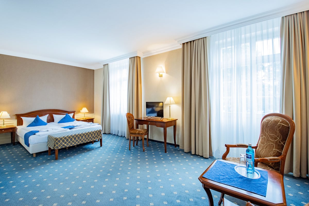 junior suite in main building | 1 bedroom, individually decorated, individually furnished, desk