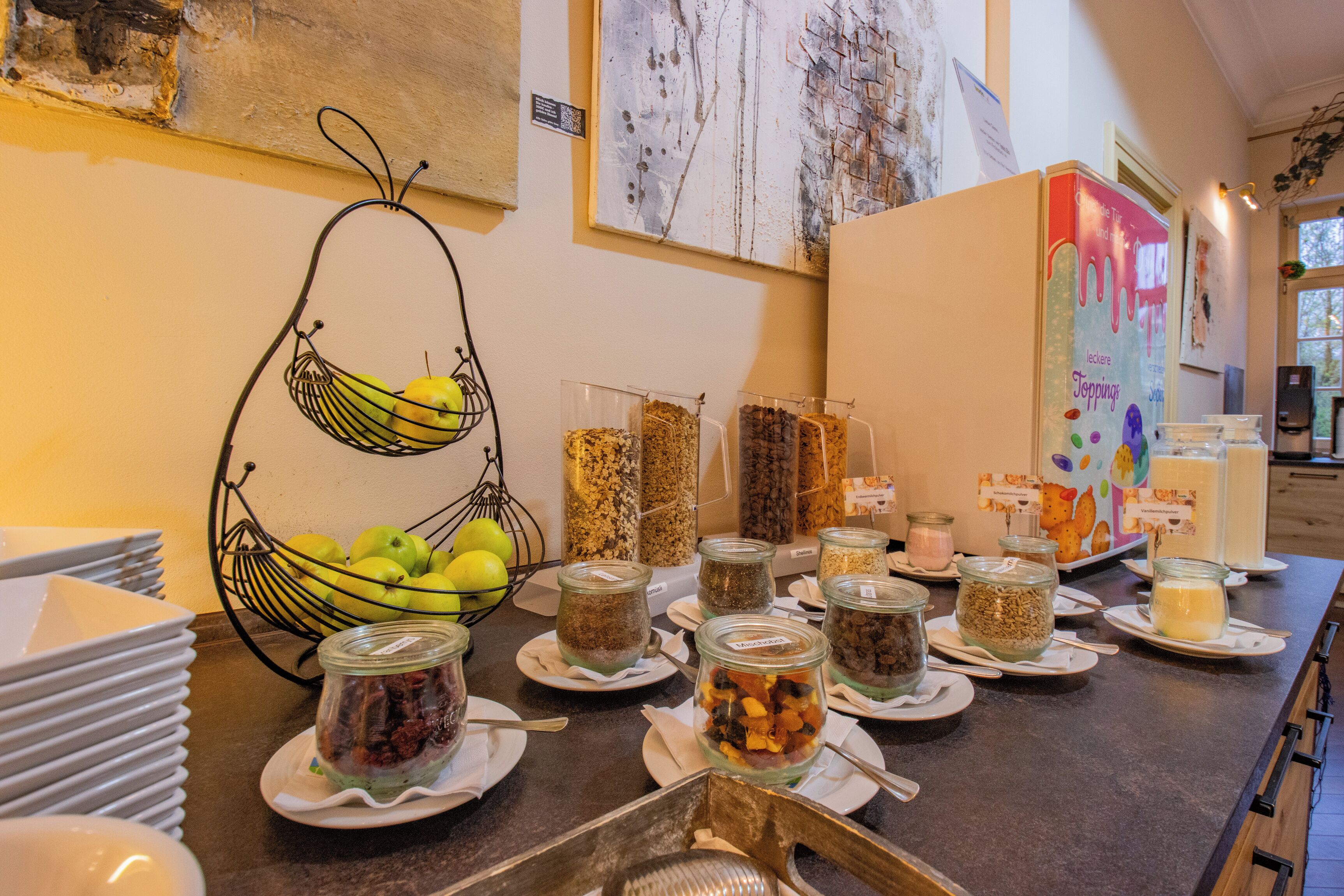 Tägliches Frühstücksbuffet gegen Gebühr