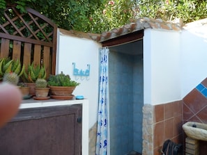 Property grounds - A 3-minute walk from a beautiful turquoise sea - CIN: IT095018C2000P3334 (Cabras)