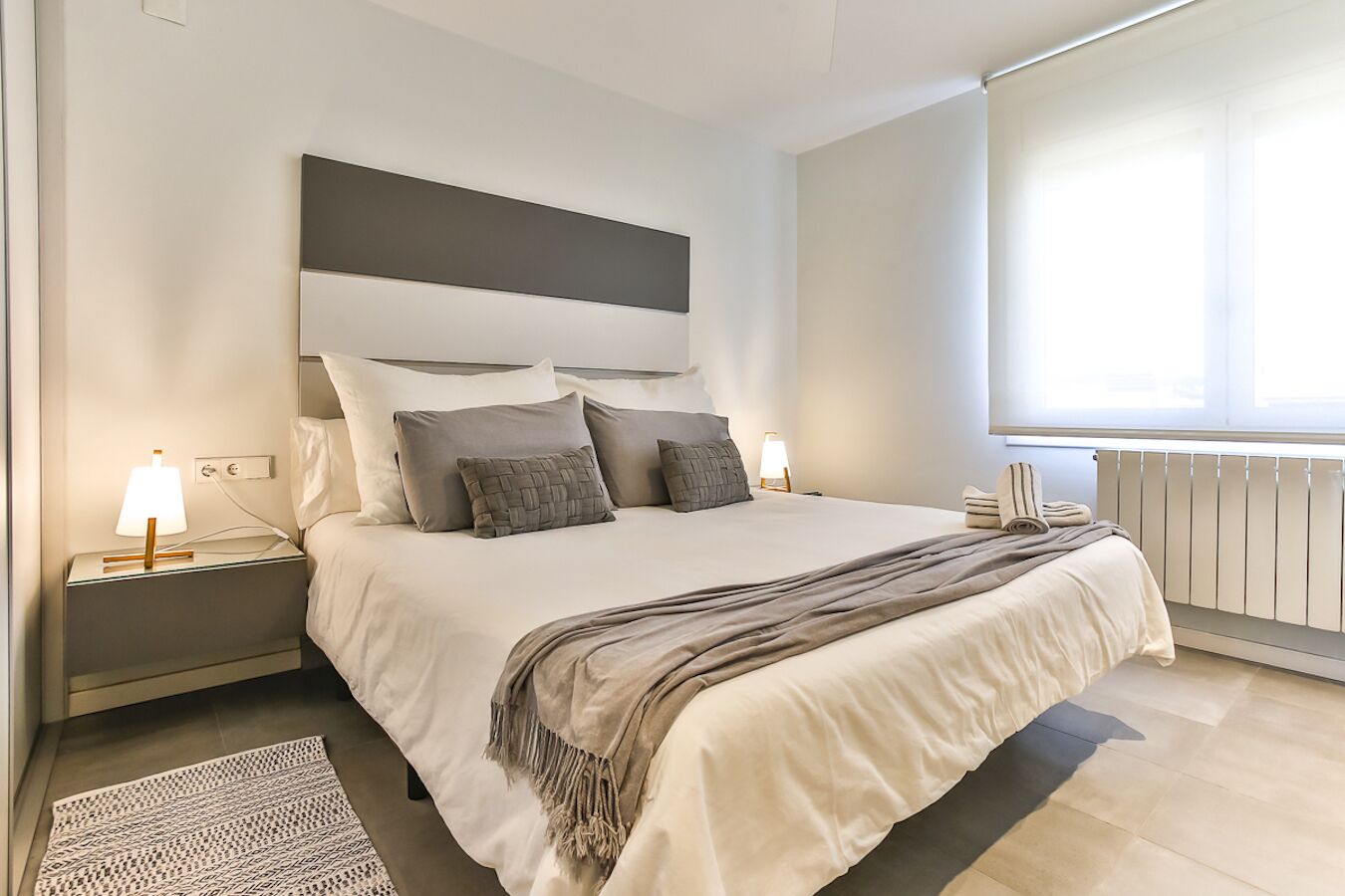 3 dormitorios, tabla de planchar con plancha, wifi gratis y ropa de cama