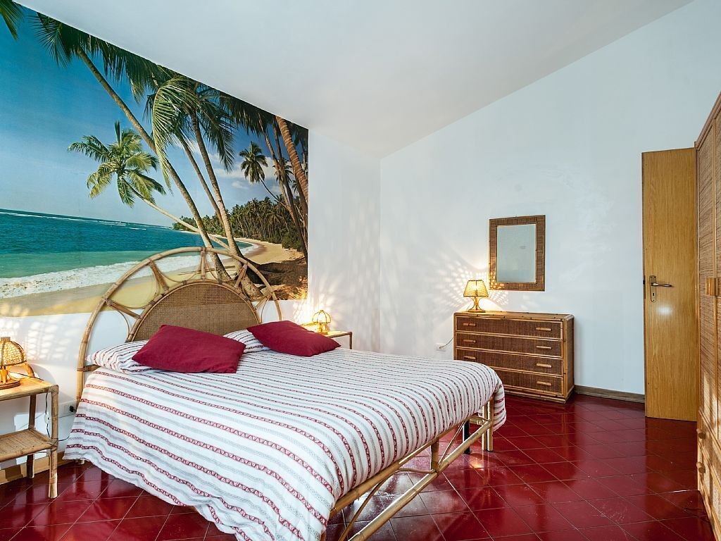 CALABERNARDO APARTMENT; 50 meters from the sea cliff, 400 meters from the sea with the beach, SPECIAL OFFER