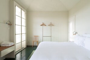 Coffres-forts dans les chambres, bureau, chambres insonorisées