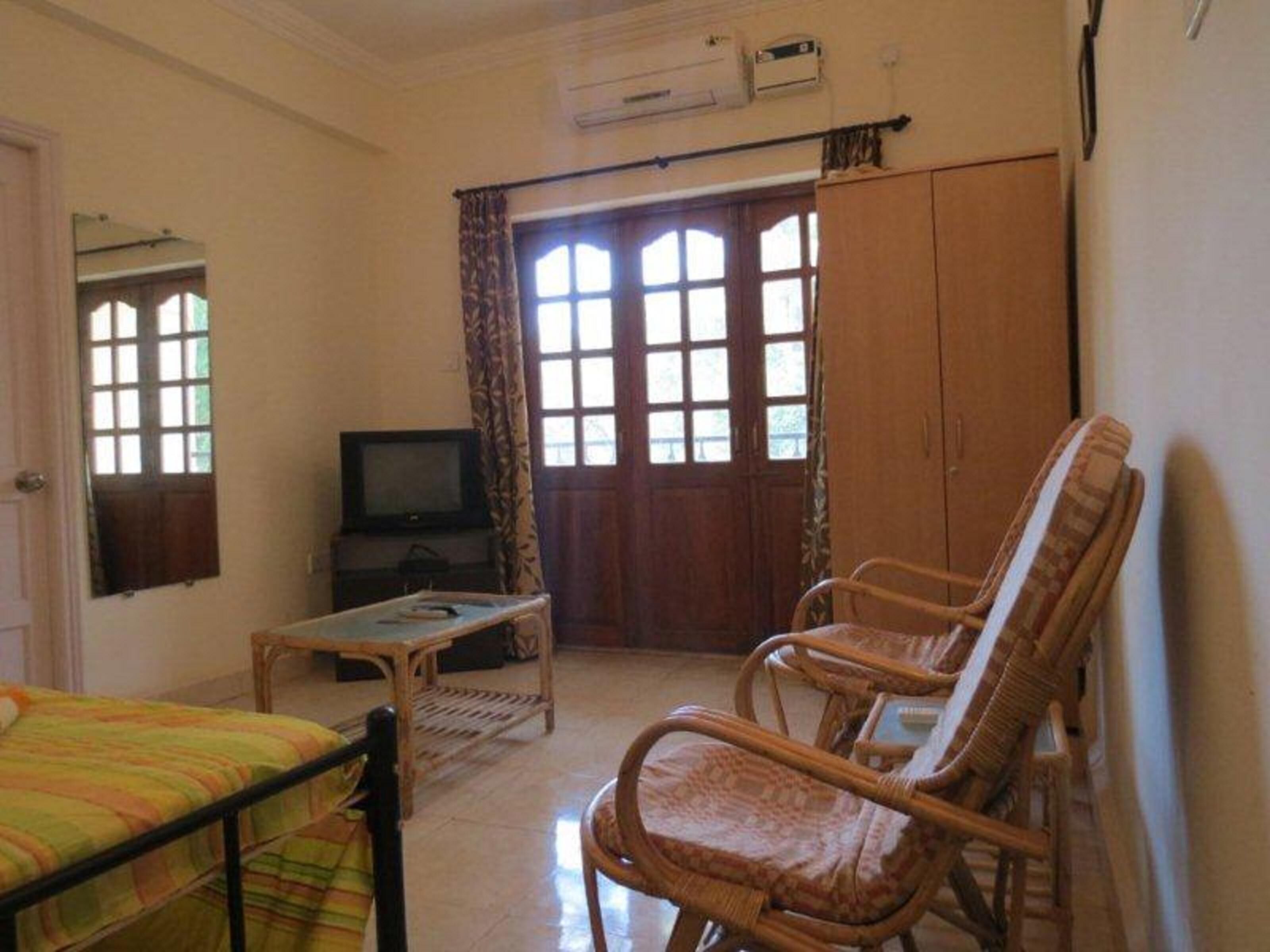 Goa, Calangute, Kieran Park 2nd Floor Studio Appt Two balconies sleeps 2