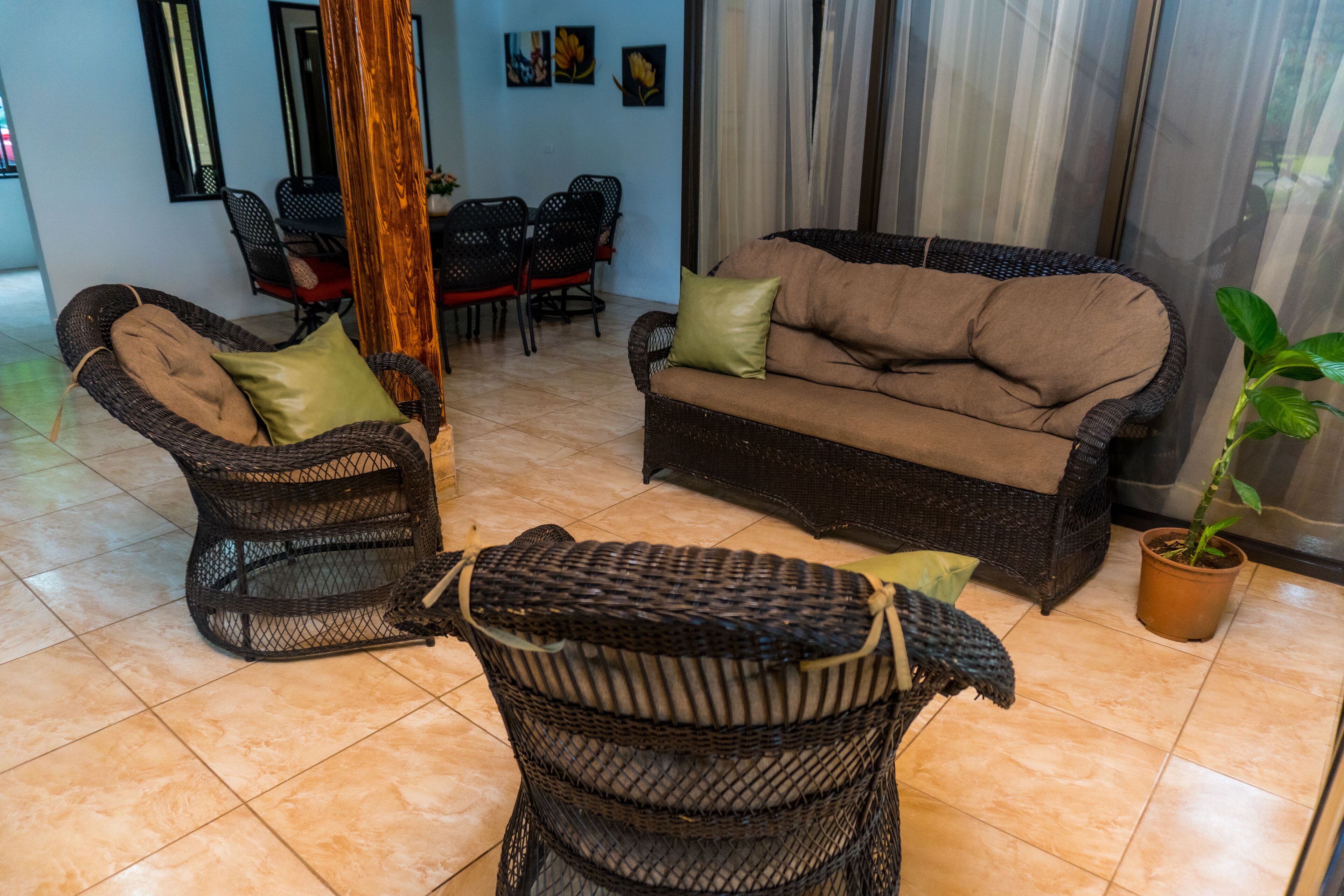 TV connectée, baby-foot, table de tennis de table