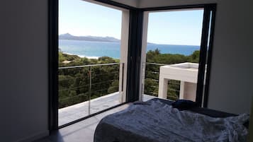 3 slaapkamers, een bureau, een strijkplank/strijkijzer, gratis wifi