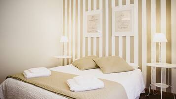 2 slaapkamers, een strijkplank/strijkijzer, gratis wifi, beddengoed