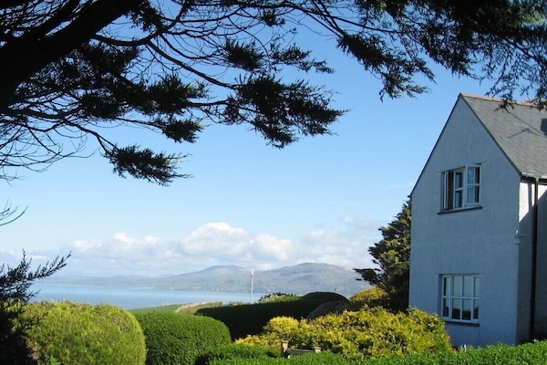 Rola Farmhouse