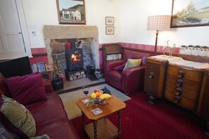 TV, fireplace, DVD player