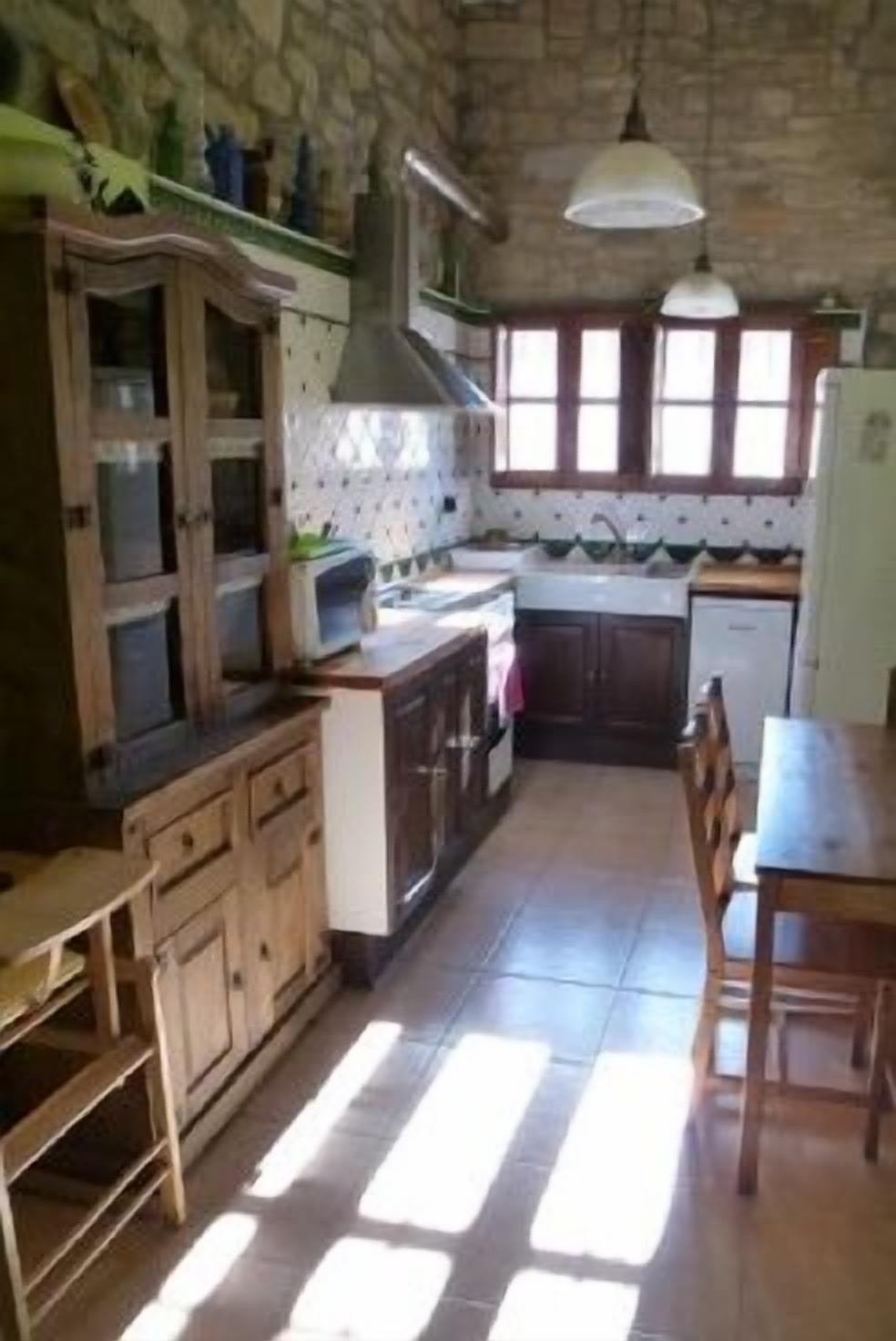 Country house ideal for getaways with the family in a quiet environment