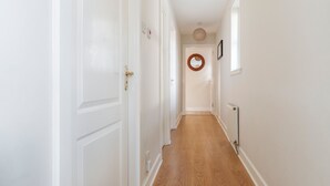 Unclassified image, 3 of 24, button - The Fettes Residence (Edinburgh)