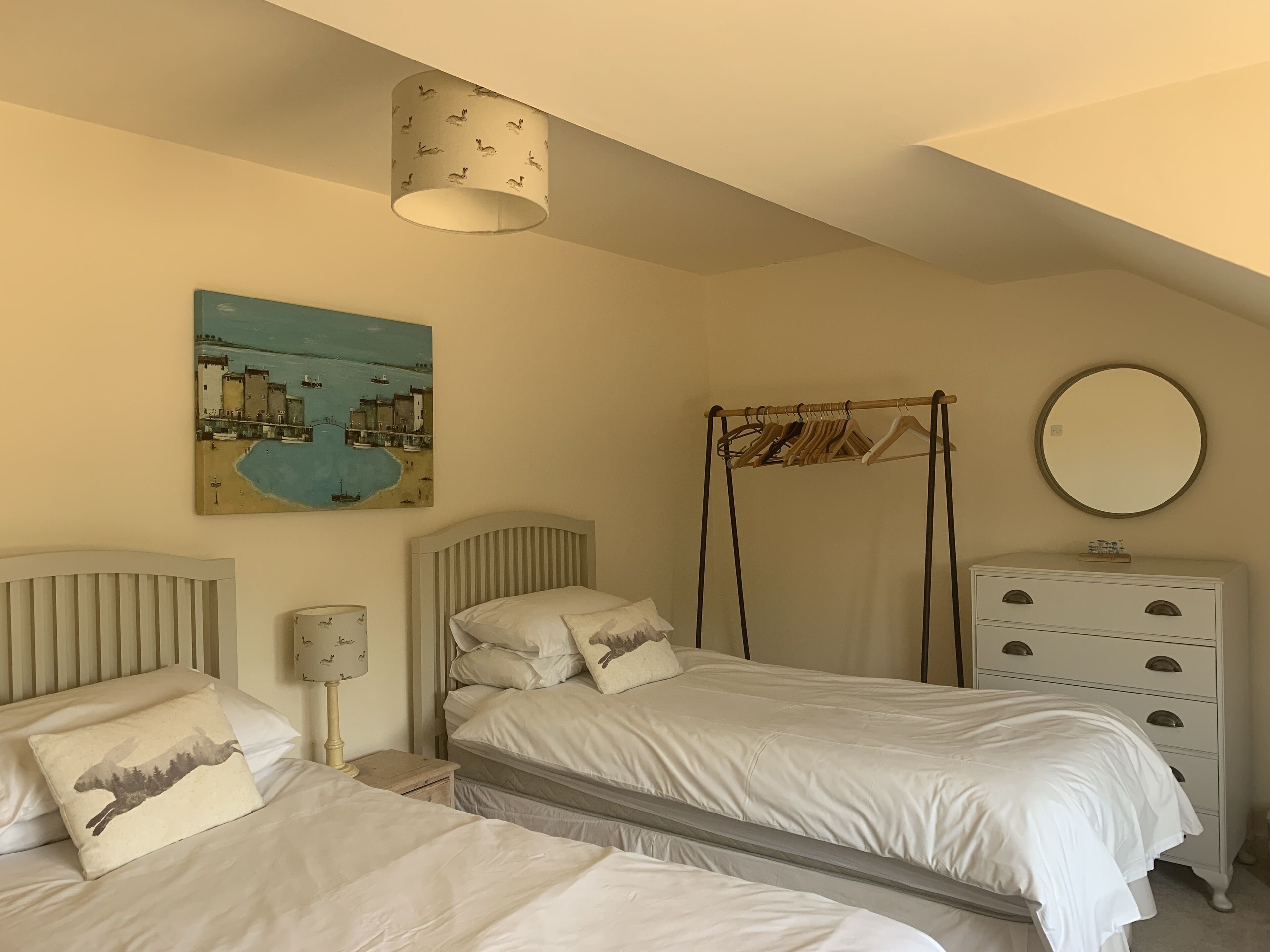 2 bedrooms, iron/ironing board, free WiFi, bed sheets