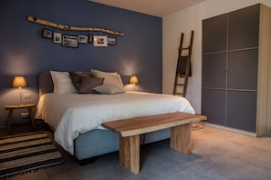 4 chambres, fer et planche Ă repasser, Wi-Fi, draps fournis