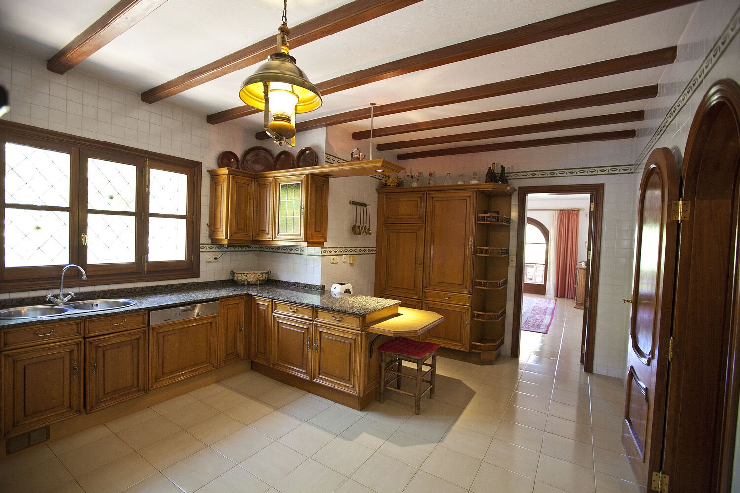 Villa Marlis Ibiza, 400 sqm house with sea views near the best beaches of Ibiza