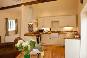 Unclassified image, 4 of 12, button